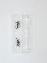 Cargar imagen en el visor de la galería, Discreta